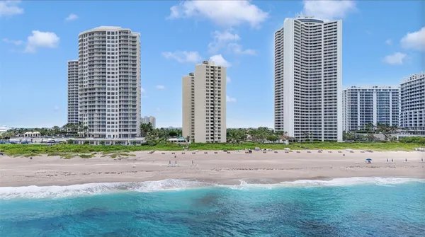 $3,000 | 2800 North Ocean Drive, Unit B5A, Singer Island, FL 33404