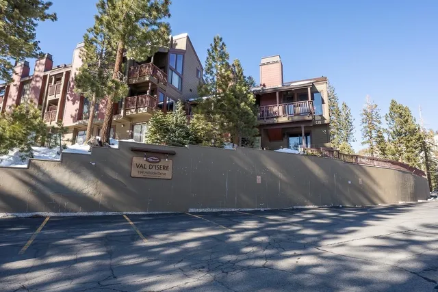 a view of street with large building