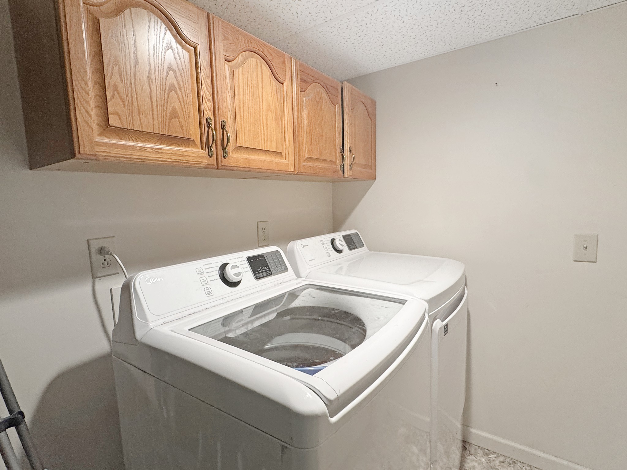 127 Lena Sykes Road Dover, TN 37058 - Photo 24 of 26 a utility room with dryer and washer