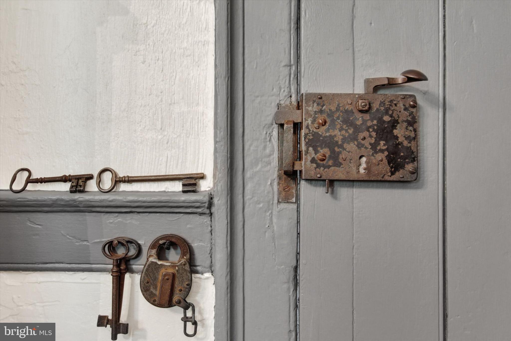 39 Kuhn Fording Road East Berlin, PA 17316 - Photo 20 of 71 Vintage keys and rustic lock detail.