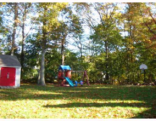 250 South Cobble Hill Road Warwick, RI 02886 - Photo 8 of 8 Yard/Garden.