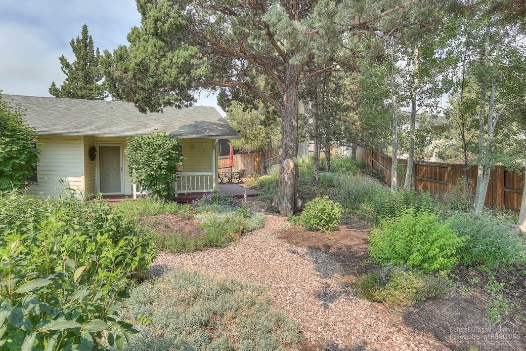 2392 Northeast Wells Acres Road Bend, OR 97701 - Photo 11 of 12 Additional Photo