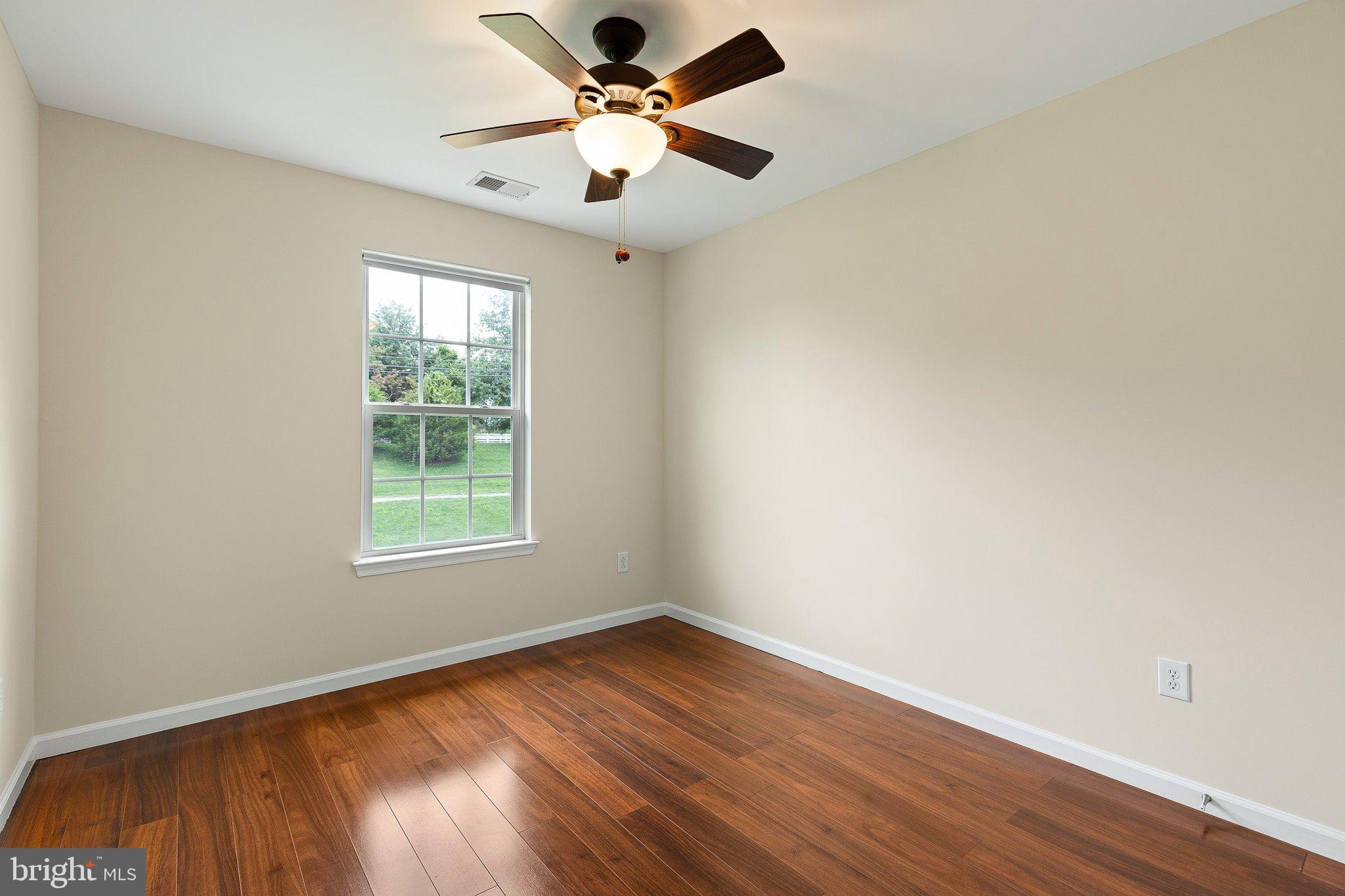 112 Tulsk Road Avondale, PA 19311 - Photo 14 of 20 3rd Bedroom
