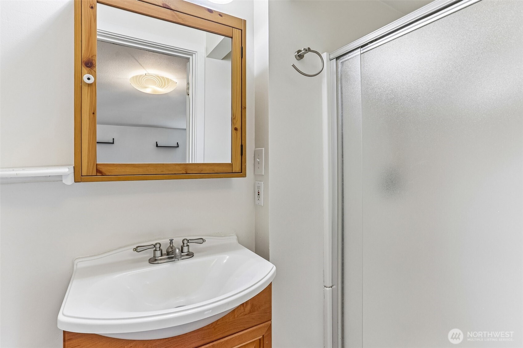 16966 121st Avenue Southeast Renton, WA 98058 - Photo 10 of 25