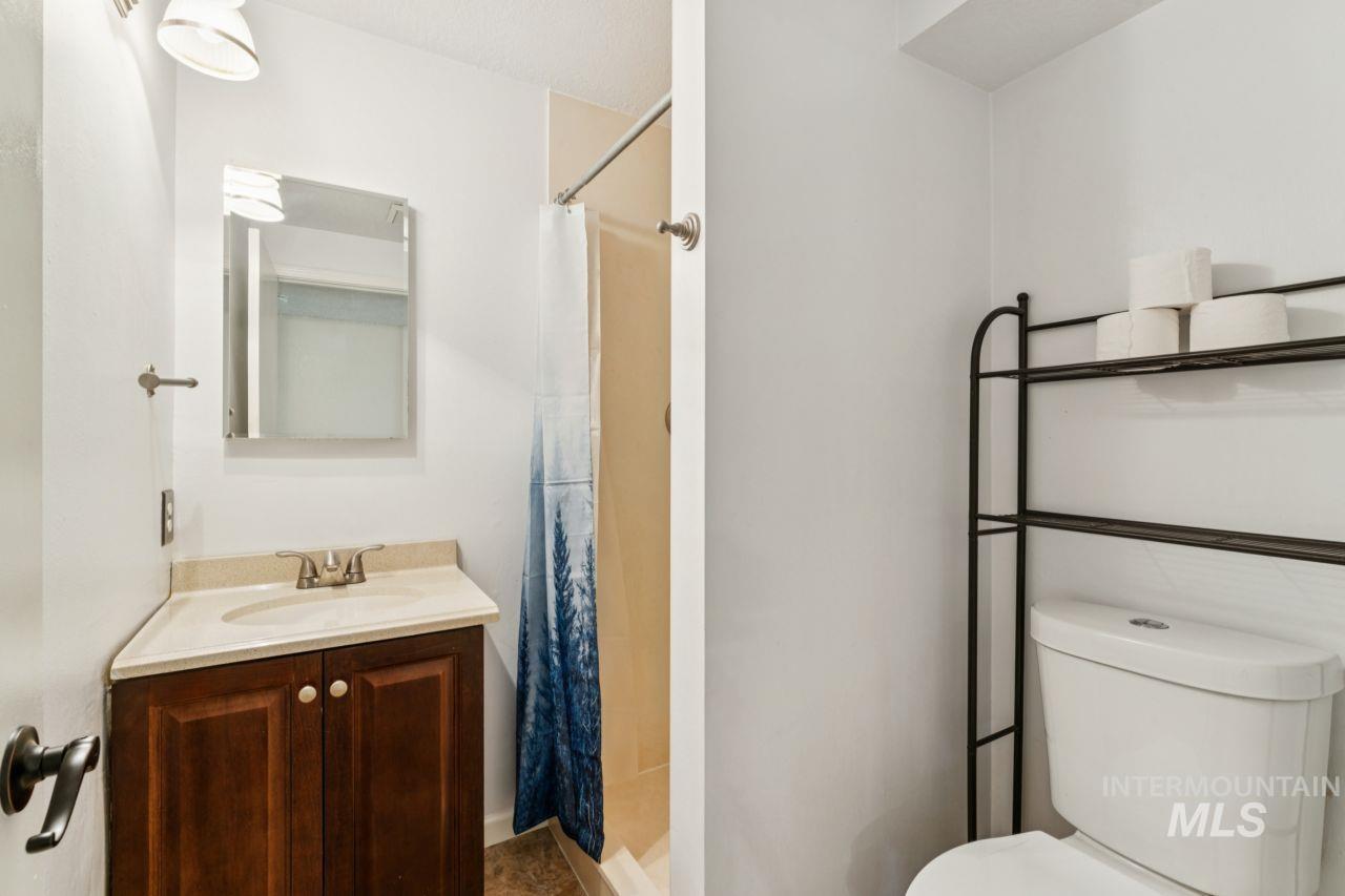 4093 North Marylebone Way Boise, ID 83713 - Photo 32 of 48 Full bathroom featuring a shower stall and vanity