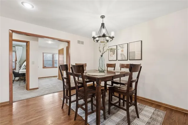 $339,500 | 927 West 78th Street, Kansas City, MO 64114