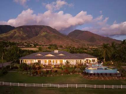 $9,500,000 | 65 Wili Okai Way, Lahaina, HI 96761