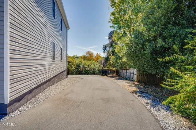 $449,000 | 216 McKinley Church Road, Johnson City, TN 37604