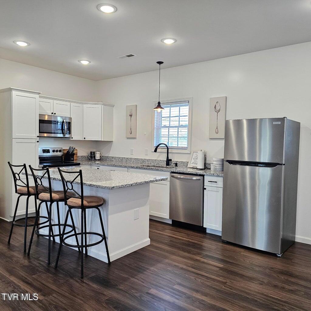 216 McKinley Church Road Johnson City, TN 37604 - Photo 7 of 32 20240229001902030428000000-o