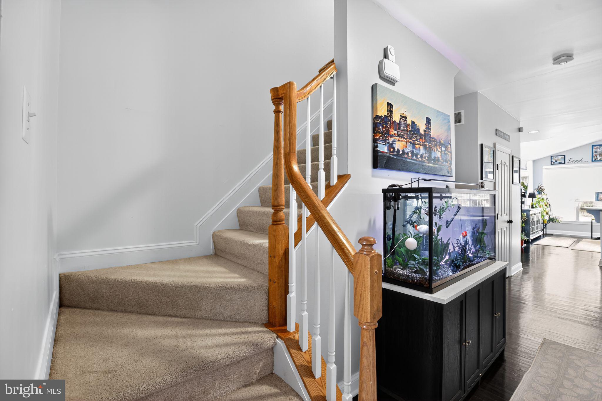 7619 North Point Road Baltimore, MD 21219 - Photo 36 of 61 a view of entryway