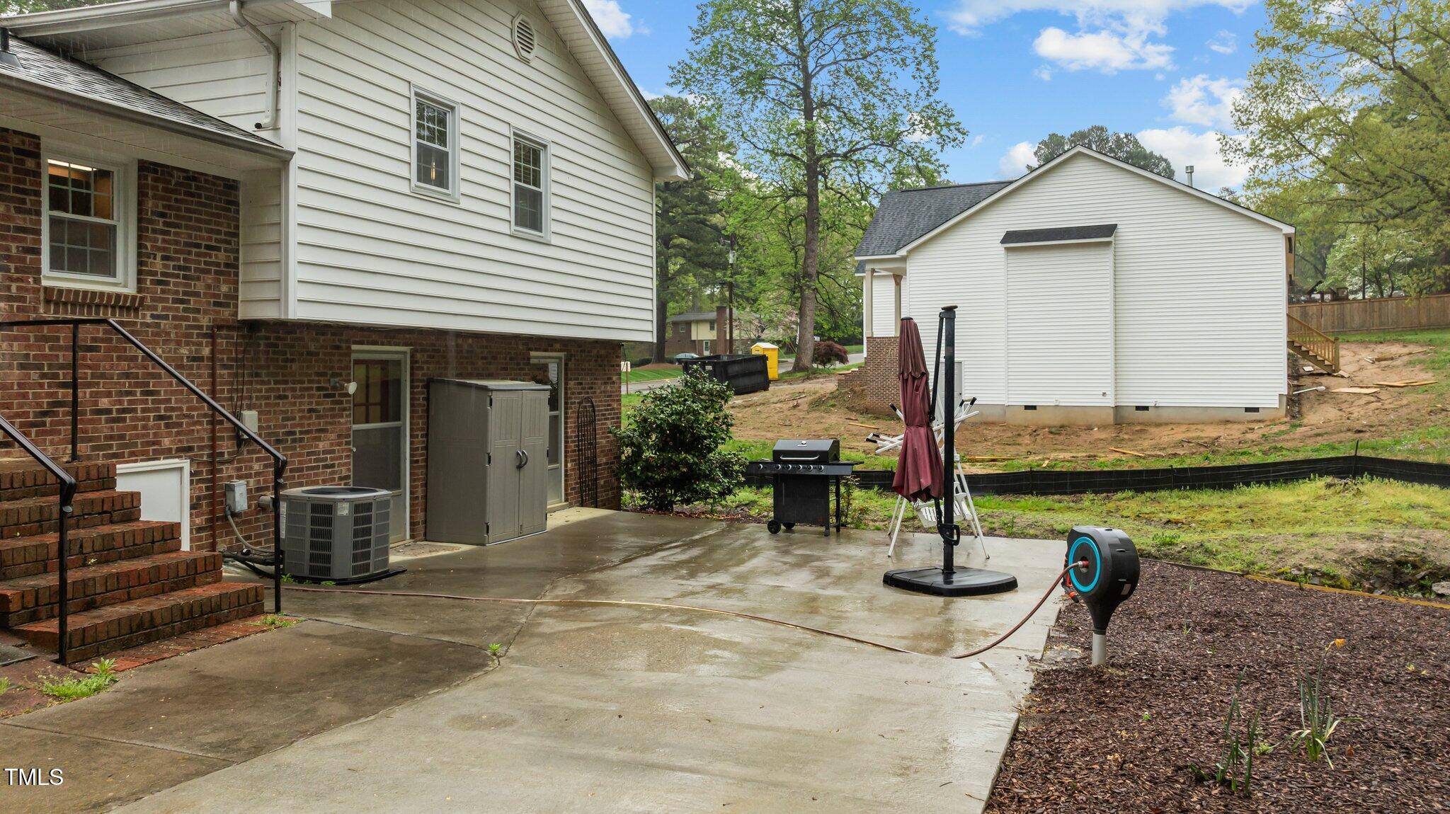 505 Forest Road Oxford, NC 27565 - Photo 22 of 31 a front view of a house with garden
