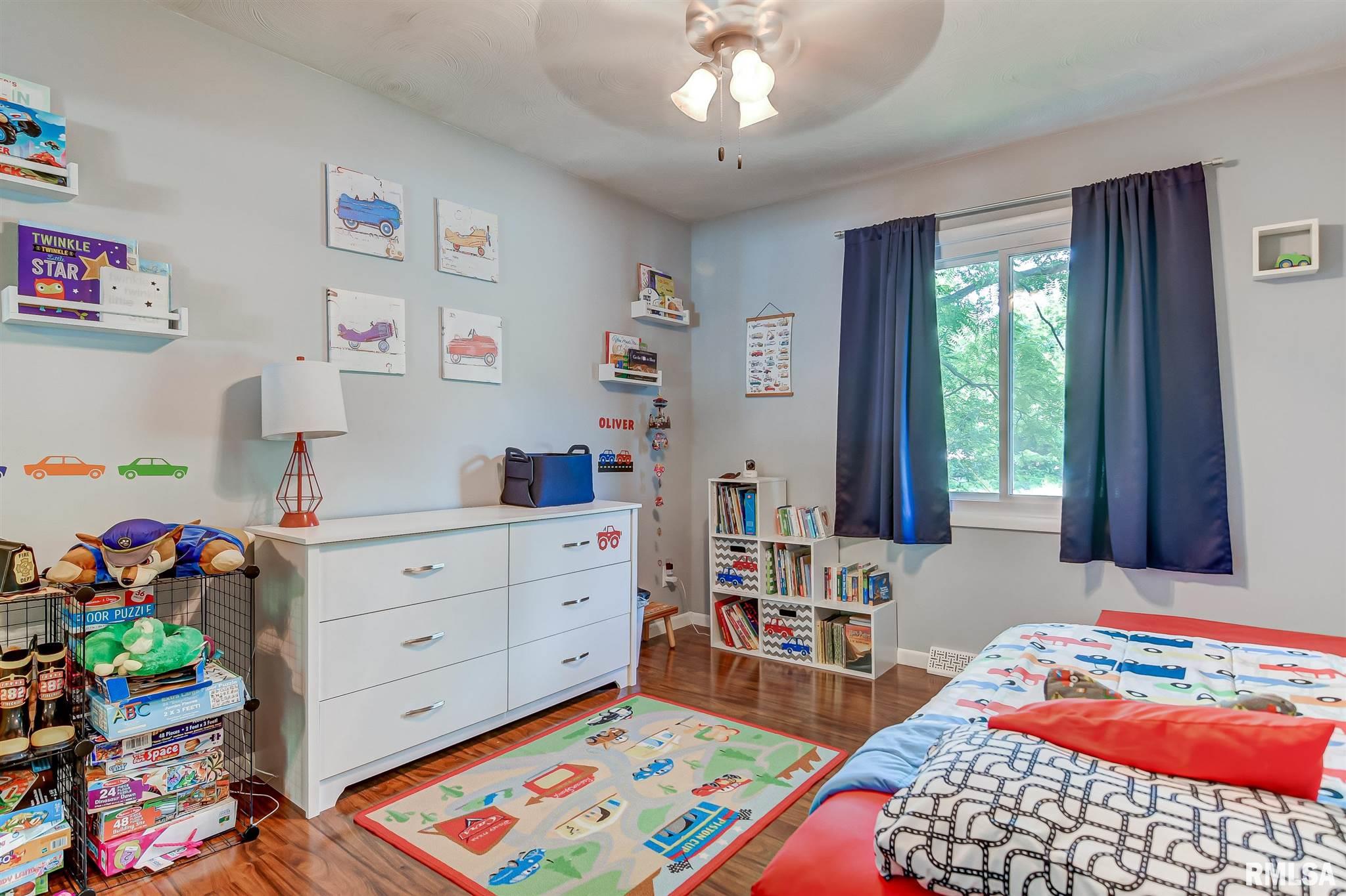 1812 East Hazel Dell Road Springfield, IL 62703 - Photo 17 of 37 Gallery Image 17