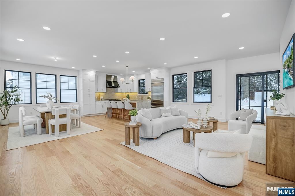 166 Forest Road Glen Rock, NJ 07452 - Photo 11 of 30