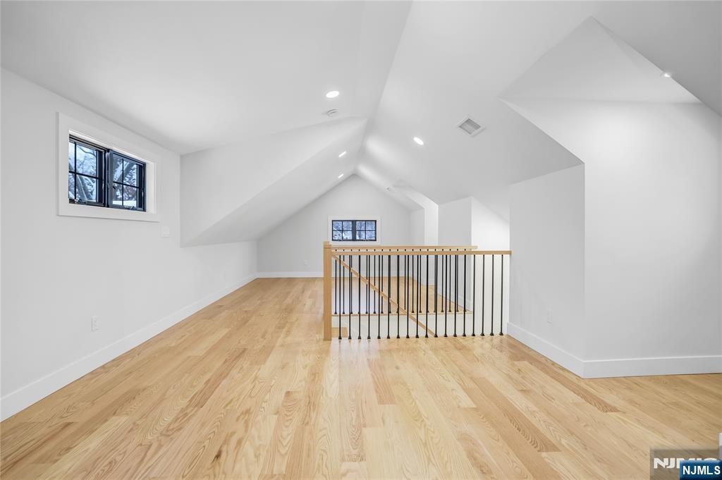 166 Forest Road Glen Rock, NJ 07452 - Photo 24 of 30