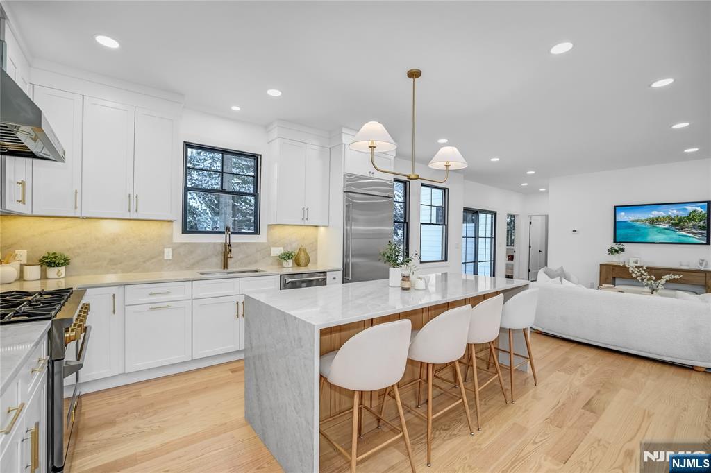 166 Forest Road Glen Rock, NJ 07452 - Photo 7 of 30