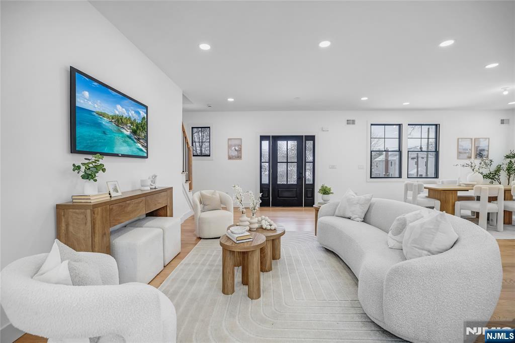 166 Forest Road Glen Rock, NJ 07452 - Photo 9 of 30