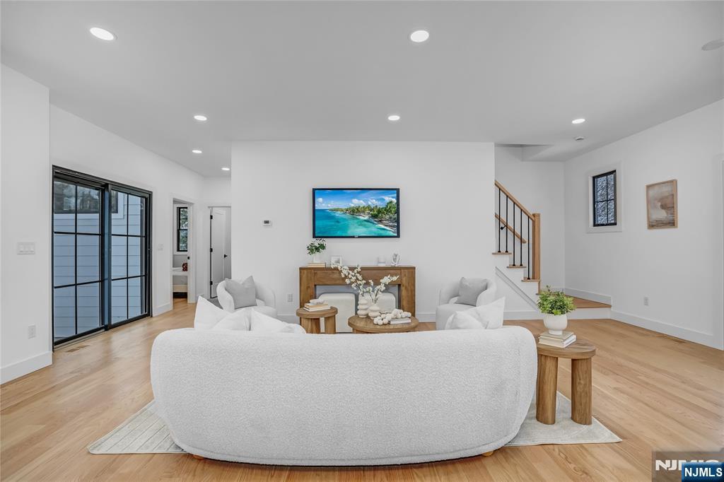 166 Forest Road Glen Rock, NJ 07452 - Photo 10 of 30