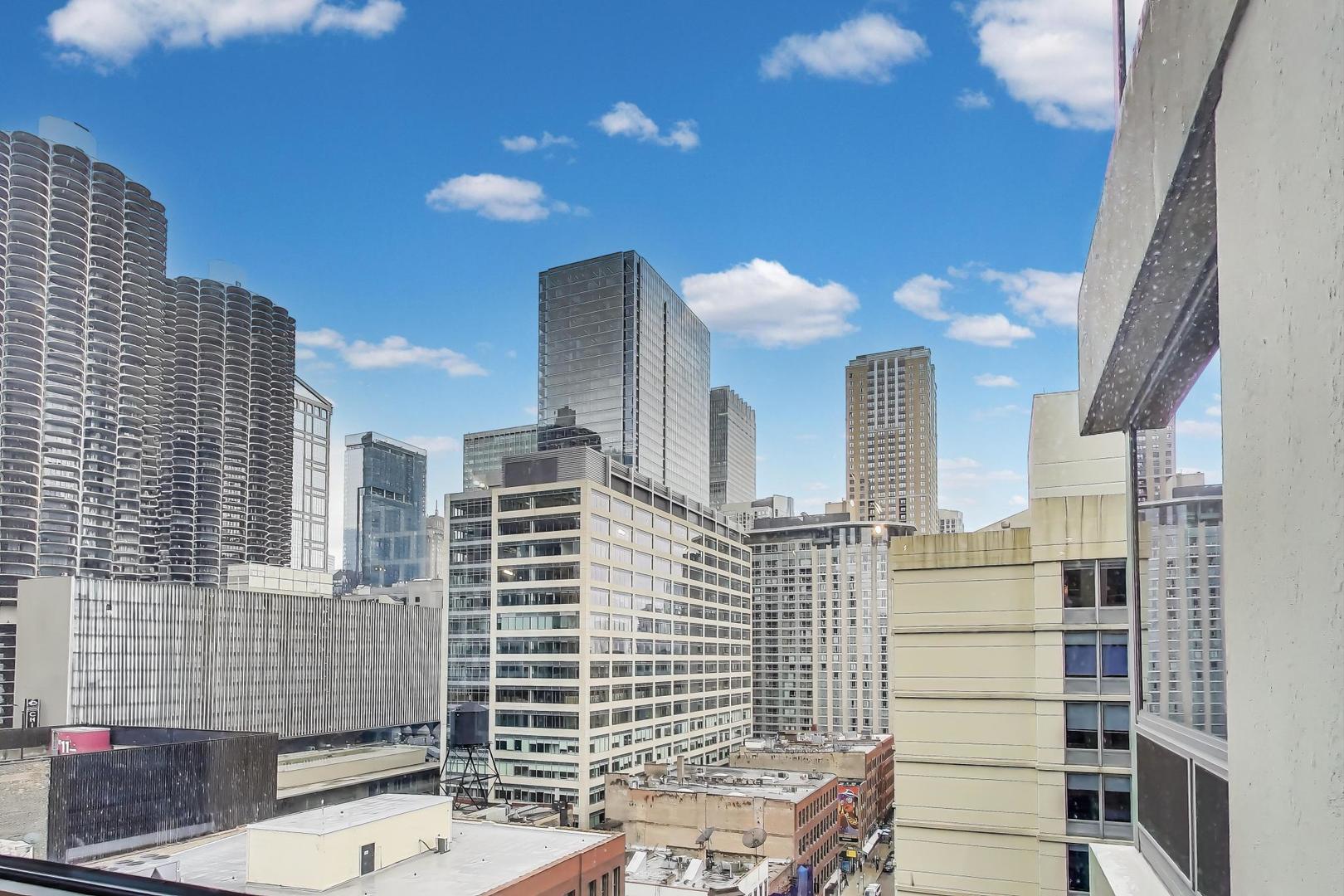 440 North Wabash Avenue, Unit 1605 Chicago, IL 60611 - Photo 17 of 53 a bathroom with a sink and a mirror