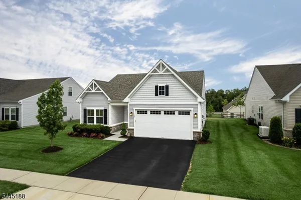 $599,000 | 18 Mountain View Lane, Port Murray, NJ 07865