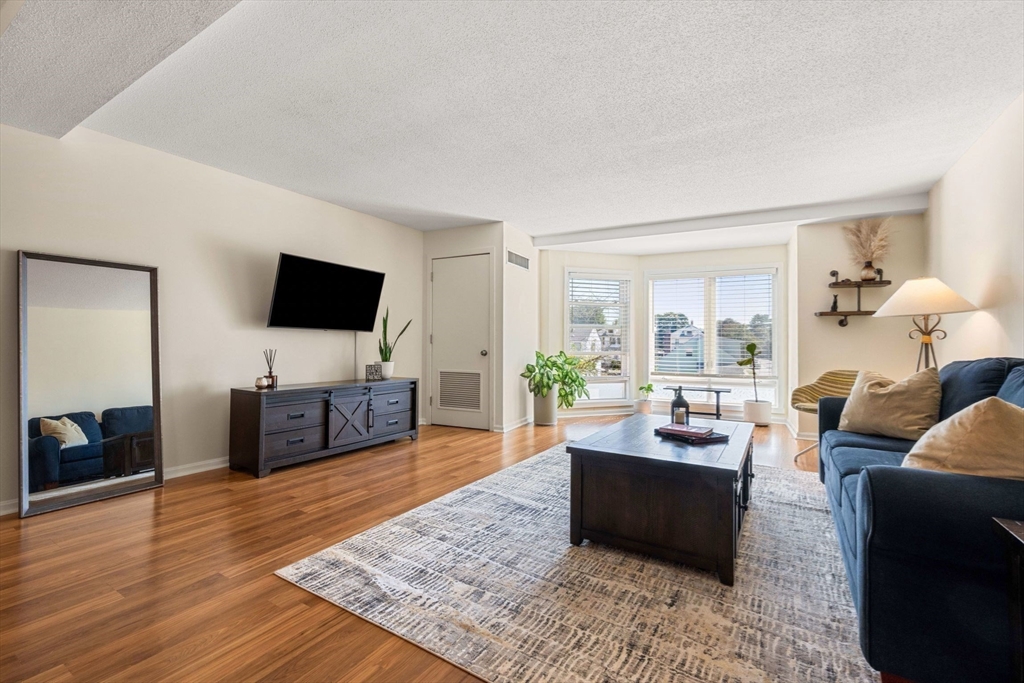 314 Riverside Avenue, Unit 305 Medford, MA 02155 - Photo 7 of 26