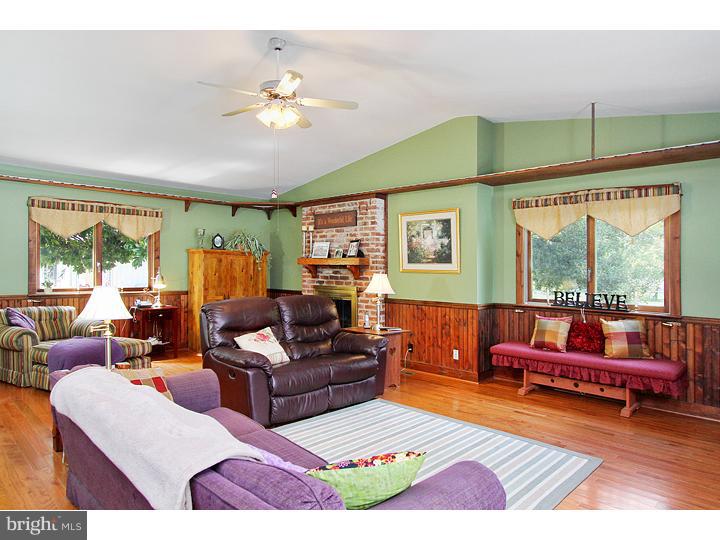 255 Jessups Mill Road Clarksboro, NJ 08020 - Photo 8 of 25 Family Room