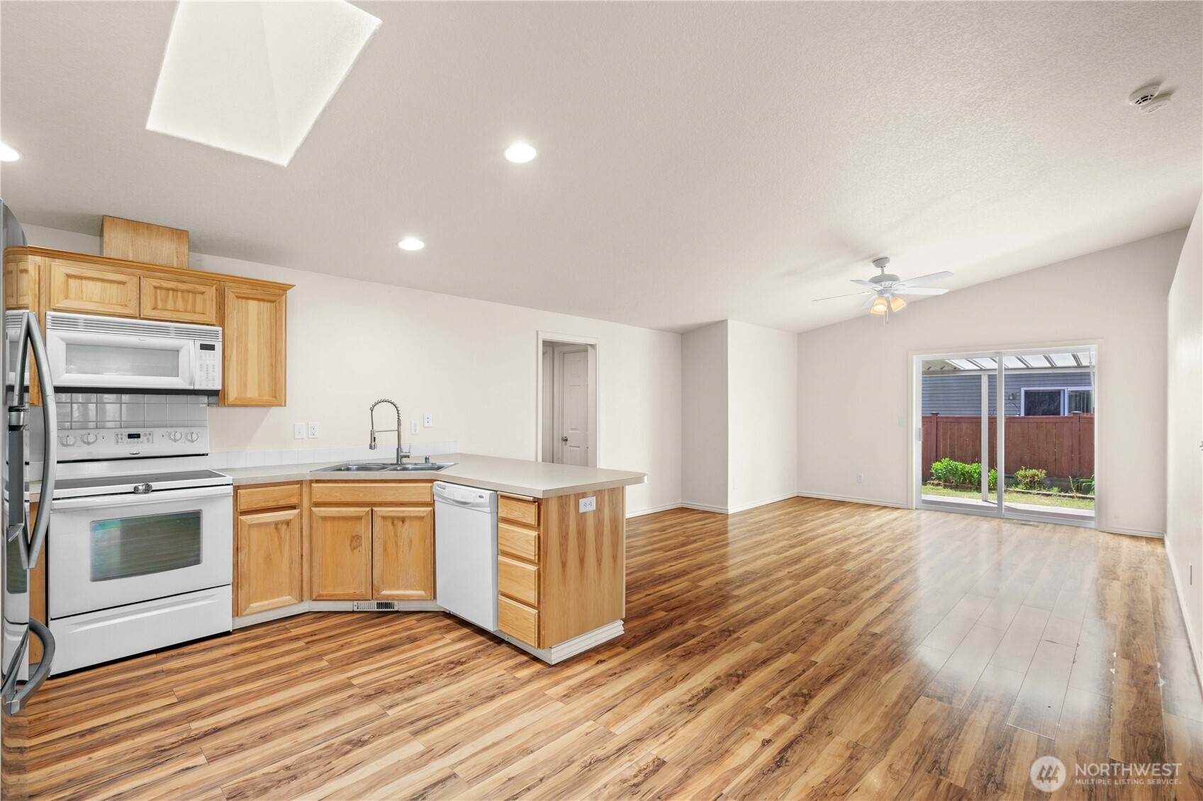 7101 33rd Way Northeast Lacey, WA 98516 - Photo 15 of 37