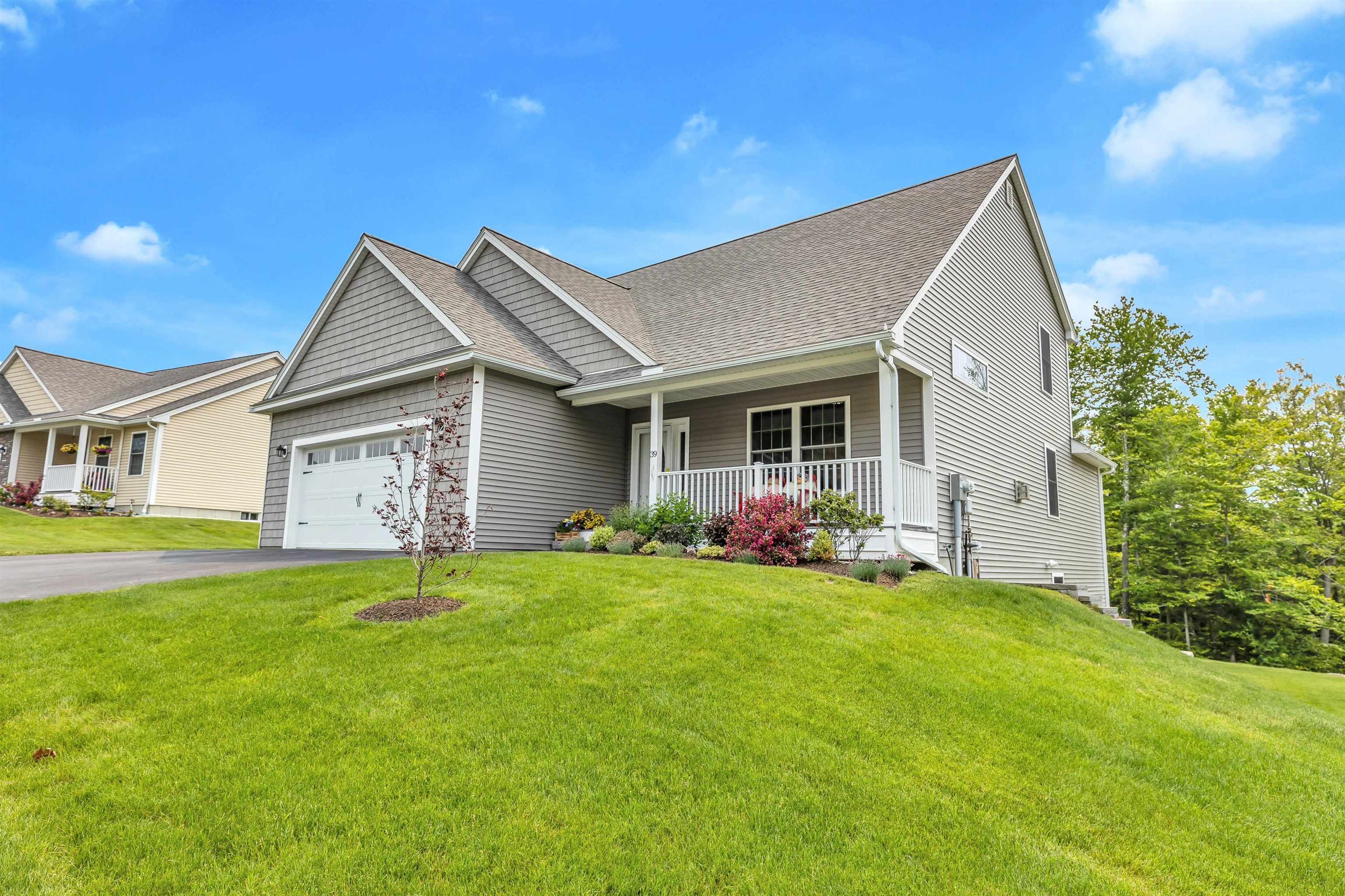 39 Pineview Drive Candia, NH 03034 - Photo 1 of 40