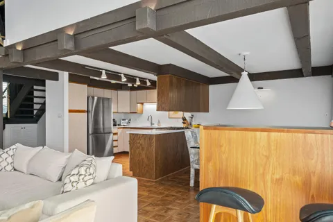 $555,000 | 930 Alpine Drive, Unit PP2, Fontana, WI 53125