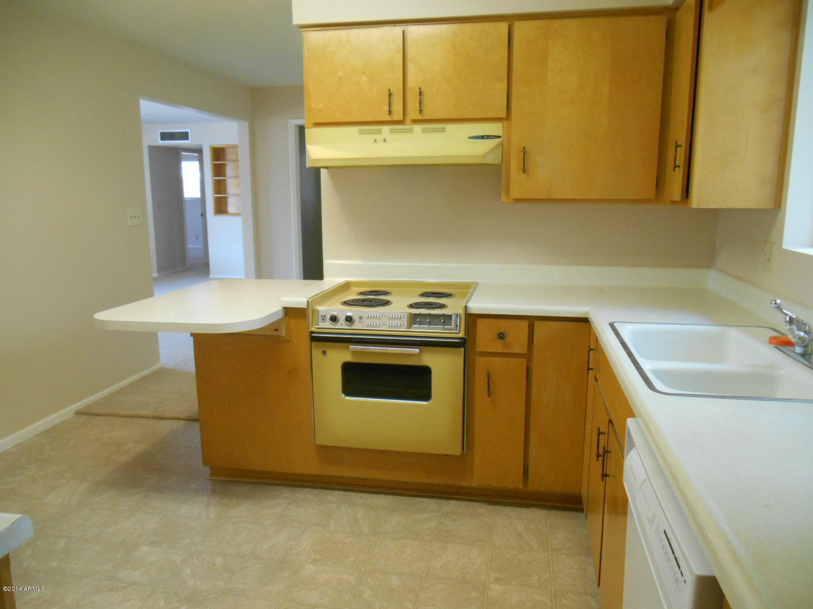 5803 East Decatur Street Mesa, AZ 85205 - Photo 7 of 25 7 Kitchen