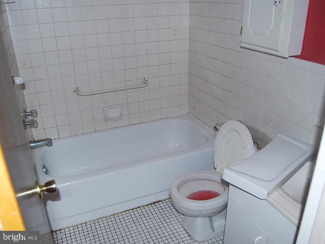 4933 Temple Hill Road Temple Hills, MD 20748 - Photo 15 of 30 Bath
