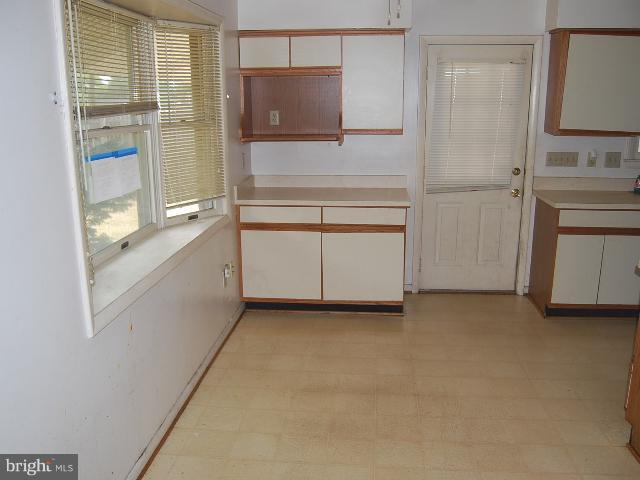 4933 Temple Hill Road Temple Hills, MD 20748 - Photo 22 of 30 Kitchen