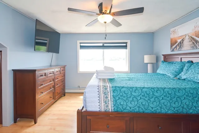 $1,299,999 | 2 South Point Road, Webster, MA 01570