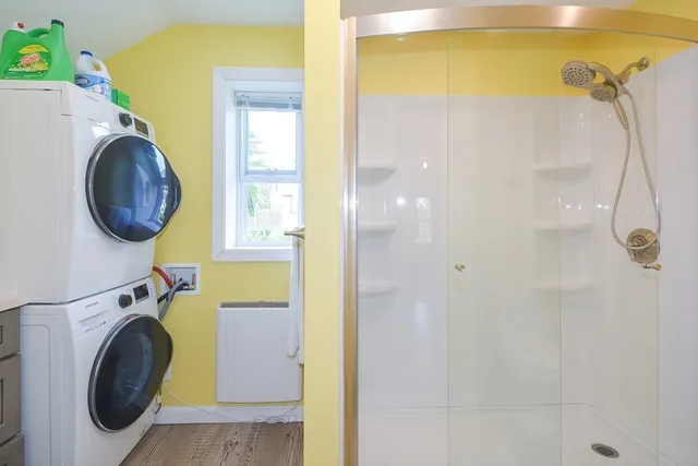 $1,299,999 | 2 South Point Road, Webster, MA 01570