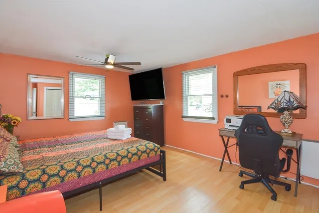 $1,299,999 | 2 South Point Road, Webster, MA 01570