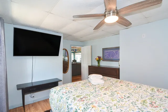 $1,299,999 | 2 South Point Road, Webster, MA 01570