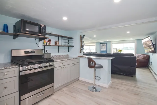 $1,299,999 | 2 South Point Road, Webster, MA 01570