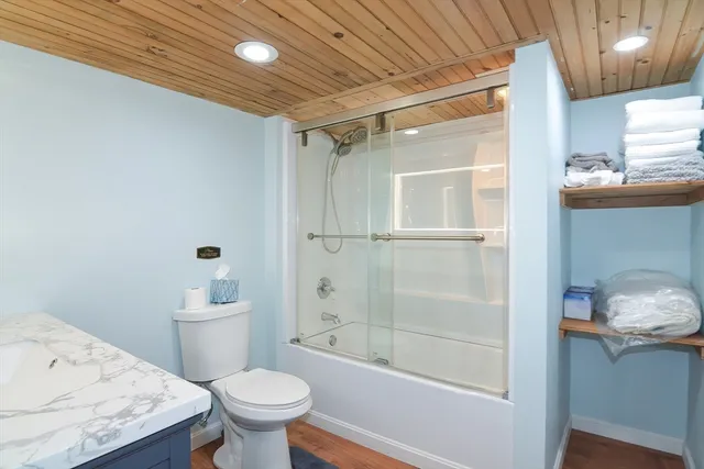 $1,299,999 | 2 South Point Road, Webster, MA 01570