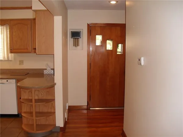 $220,000 | 407 Greenside Avenue, Canonsburg, PA 15317