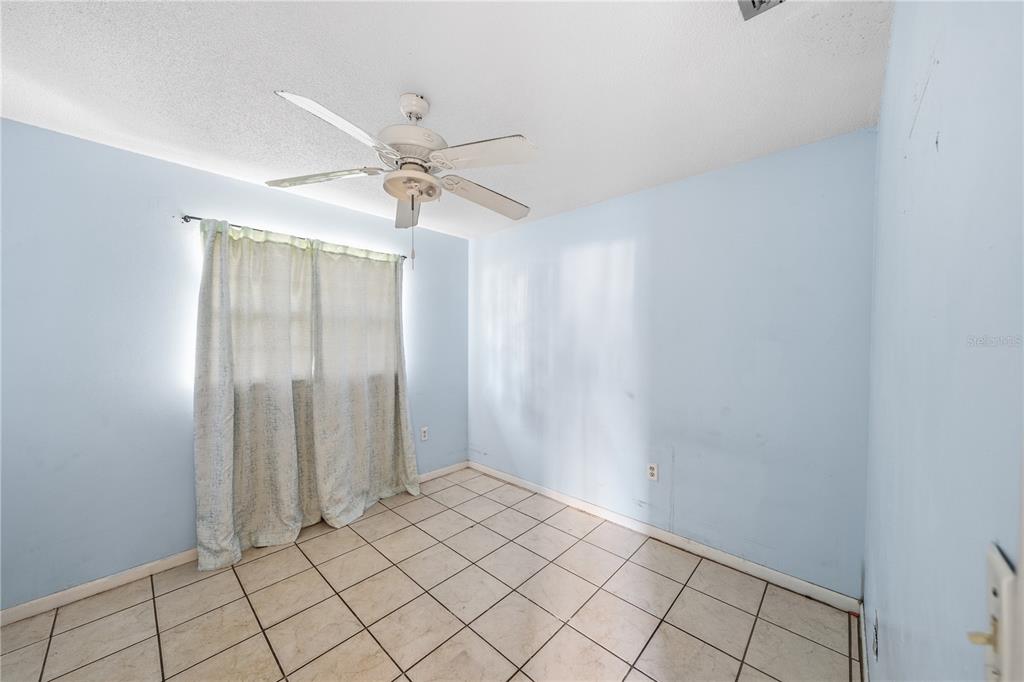 2701 Southwest 15th Street Ocala, FL 34474 - Photo 5 of 38 a view of an empty room