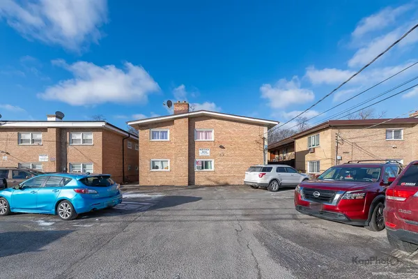 $89,500 | 4309 South Harlem Avenue, Unit 6, Riverside, IL 60402