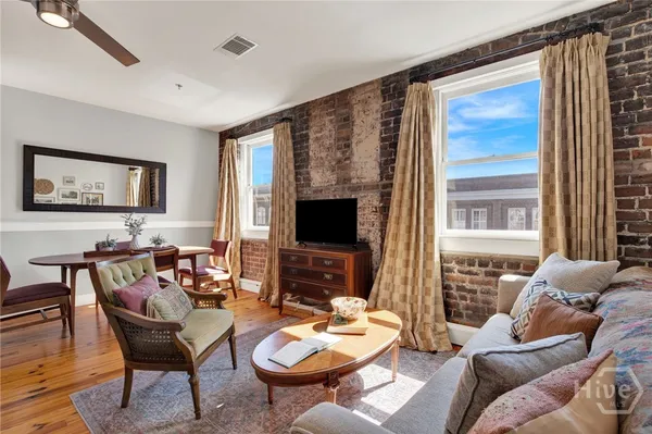 $400,000 | 310 West Broughton Street, Unit 3002, Savannah, GA 31401