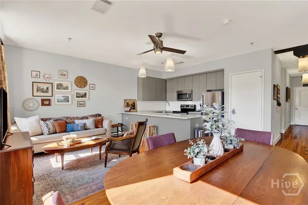 $400,000 | 310 West Broughton Street, Unit 3002, Savannah, GA 31401