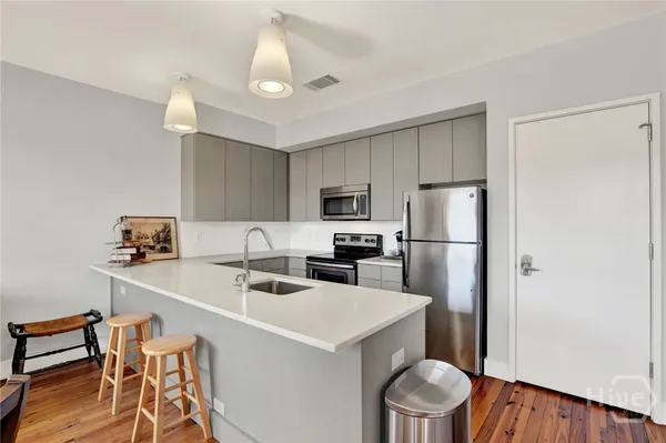 $400,000 | 310 West Broughton Street, Unit 3002, Savannah, GA 31401