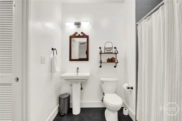 $400,000 | 310 West Broughton Street, Unit 3002, Savannah, GA 31401