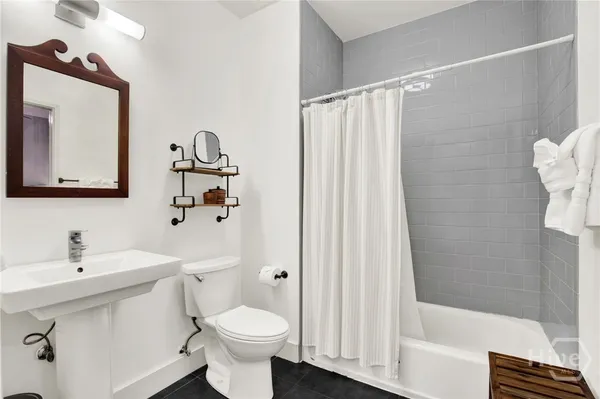 $400,000 | 310 West Broughton Street, Unit 3002, Savannah, GA 31401