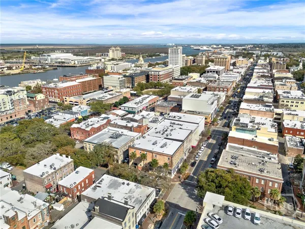 $400,000 | 310 West Broughton Street, Unit 3002, Savannah, GA 31401