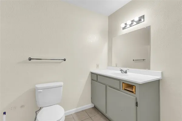 $1,200 | 211 West Trinity Street, Unit D, Forney, TX 75126