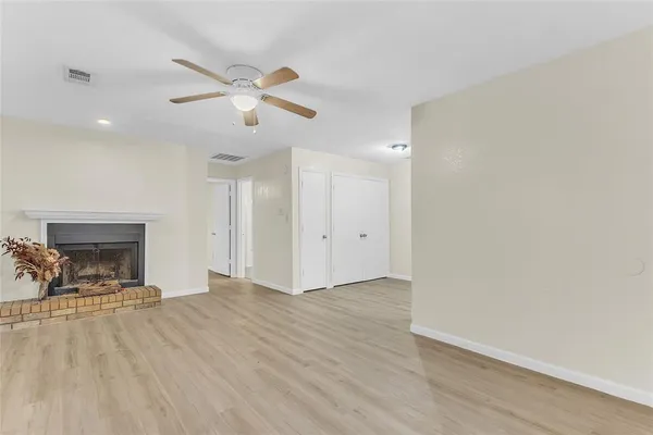 $1,200 | 211 West Trinity Street, Unit D, Forney, TX 75126