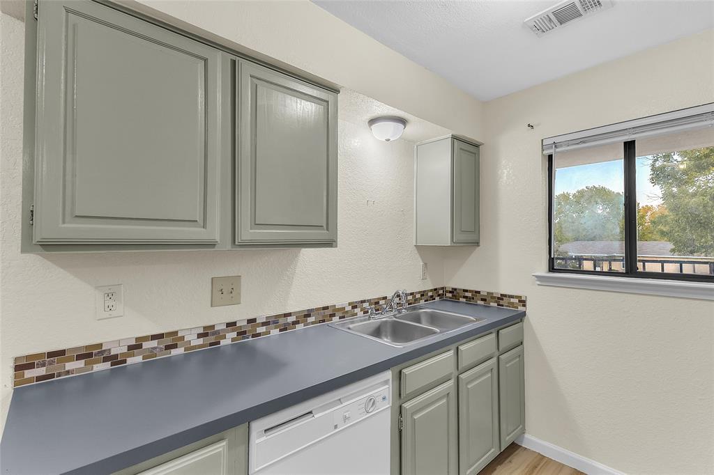 211 West Trinity Street, Unit D Forney, TX 75126 - Photo 7 of 15