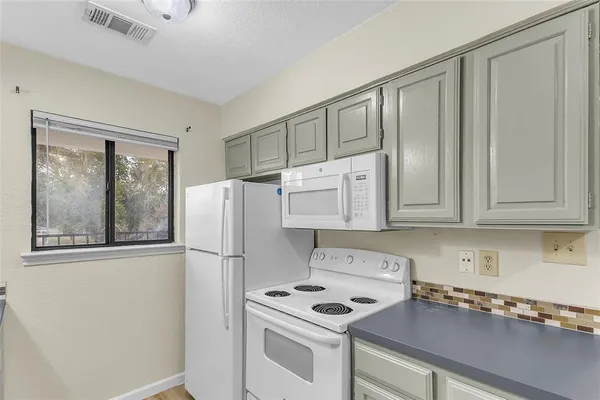 $1,200 | 211 West Trinity Street, Unit D, Forney, TX 75126